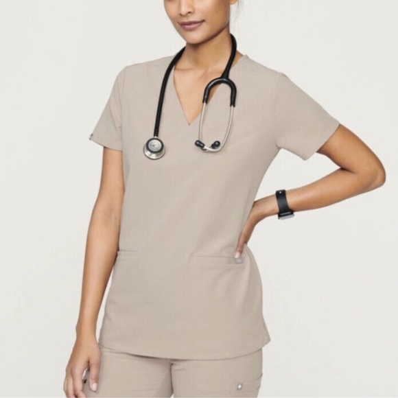Figs Tops - Figs Casma Three Pocket Scrub Top in Boulder (Beige) Size Small